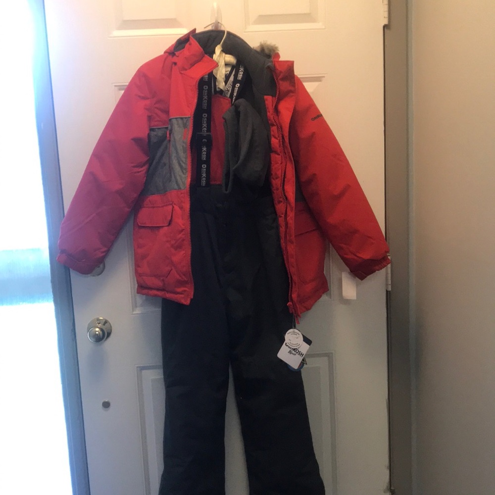 Snowsuit size 12 big kids with tags